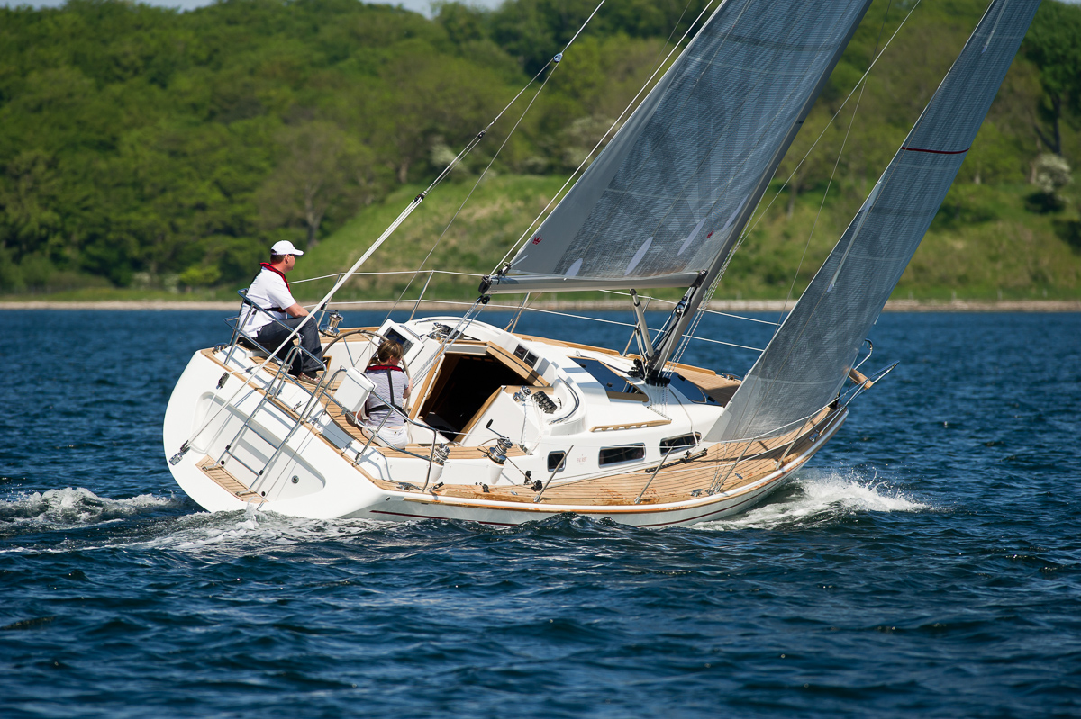 Faurby 360 sailing